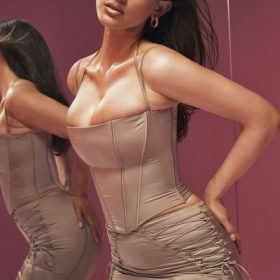 Chantelle Latte Satin Corset - Image 15