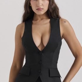 Juliet Black Sleeveless Tuxedo Top - Image 5